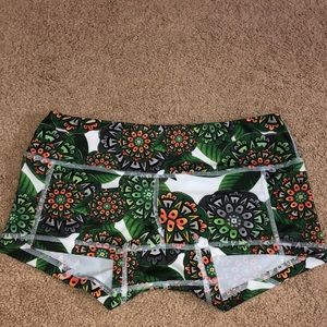 Fleo original booty shorts